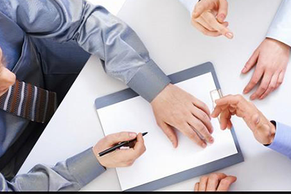 欠款诉讼法院何时开庭审理？